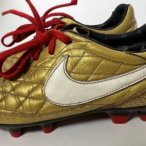 2009 Nike Ronaldinho Dois FG 324761 712 Gold Black Soccer Cleats Men’s Sz 7.5